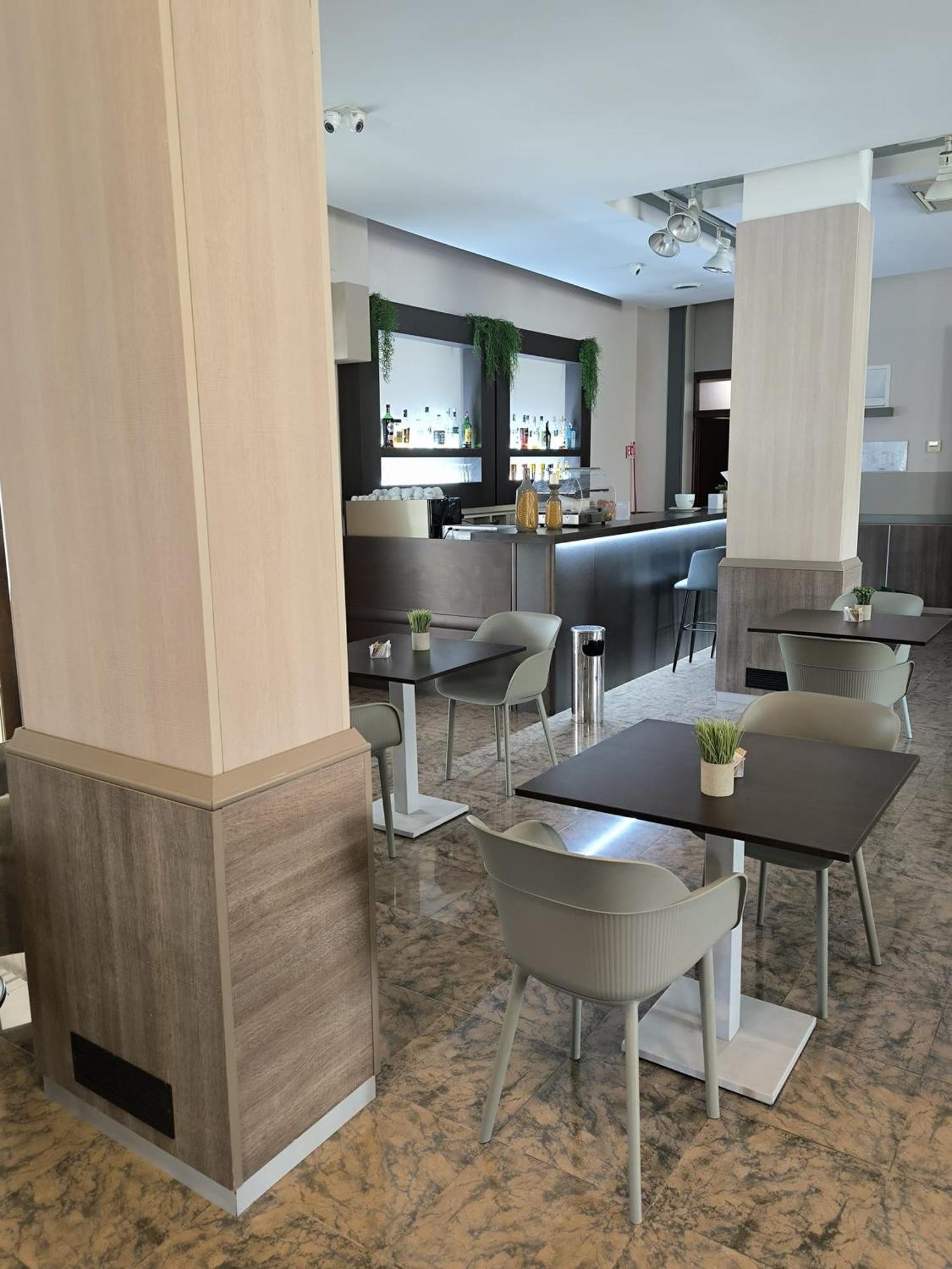 Baia Hotel 3*